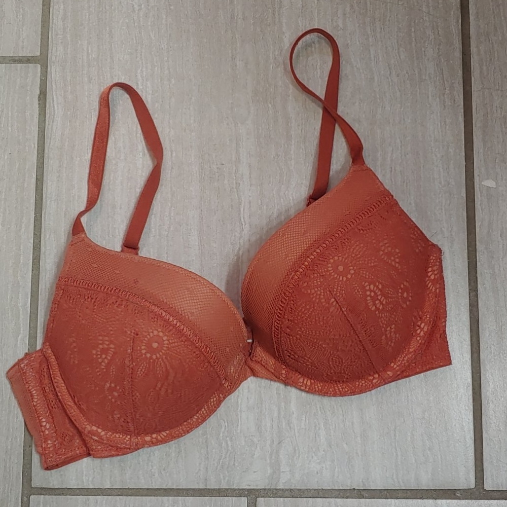 💕🎉 2/$10 34B Victoria Secret Bra